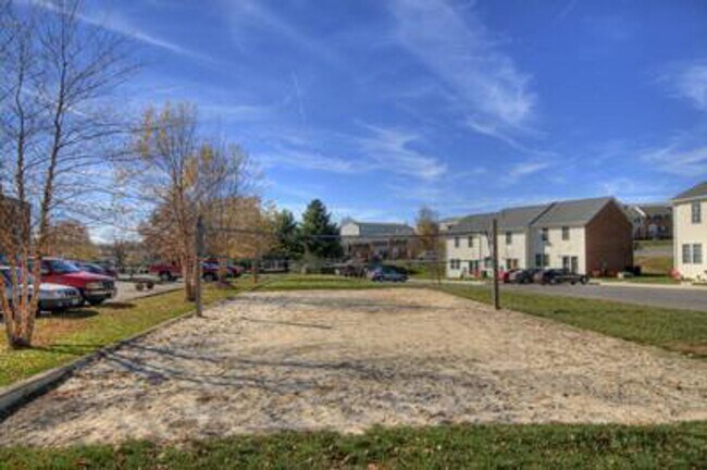 Foto del edificio - Updated Apartment Near Downtown – Prime Lo...