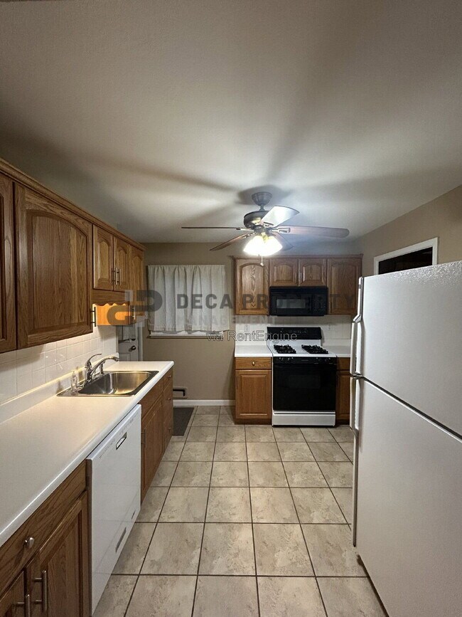 Foto del edificio - 6405 Kingsway Dr