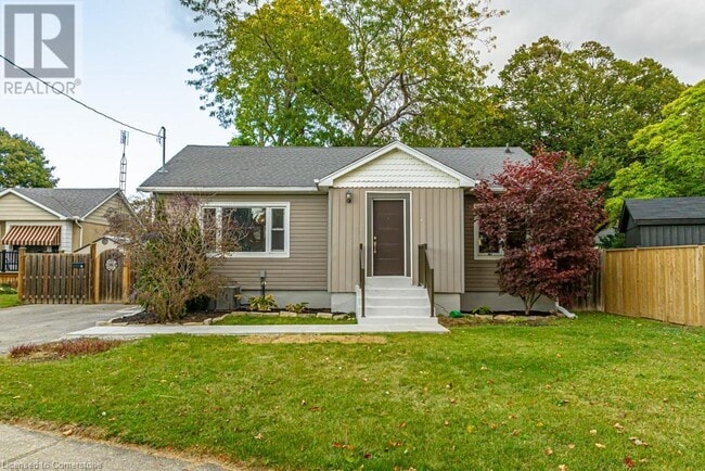Building Photo - 14 Woodbine Ave
