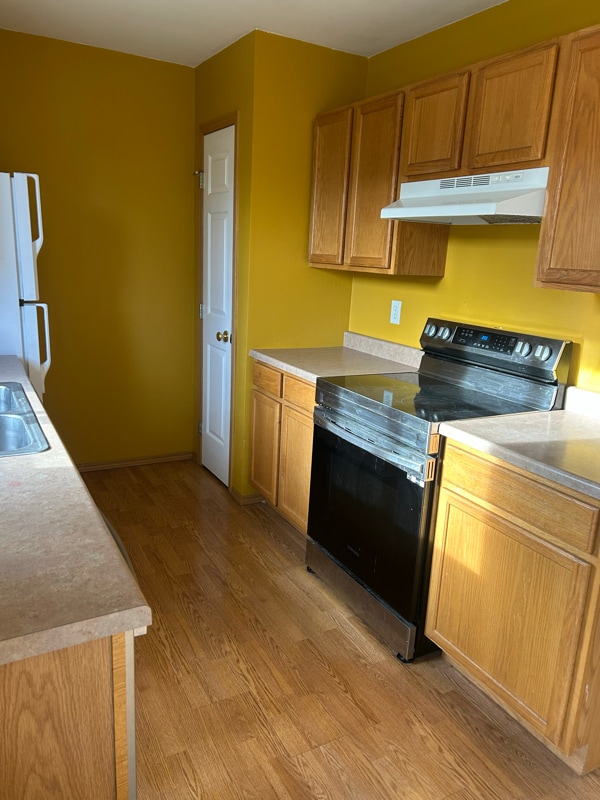 Building Photo - 507 W Shore Dr