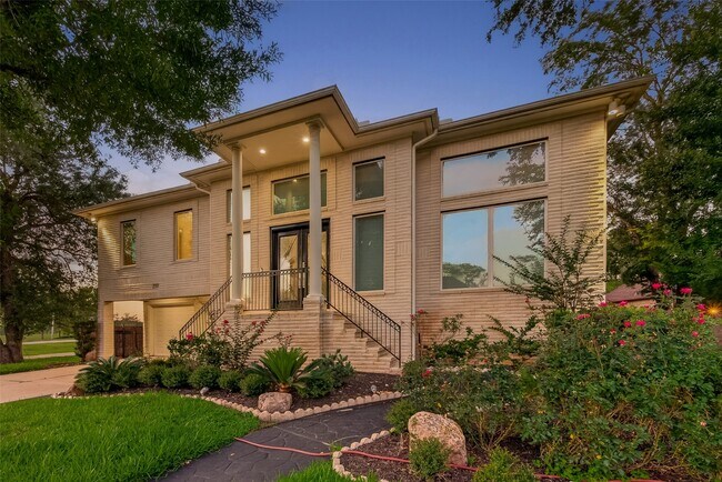 Foto del edificio - 7203 Timberlake Dr