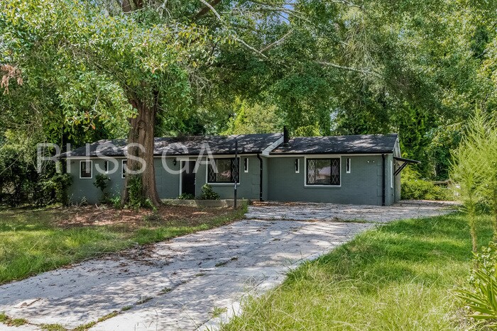 Primary Photo - 8635 Hickory Ln