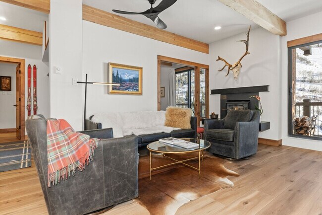 Foto del edificio - 2395 Storm Meadows Dr