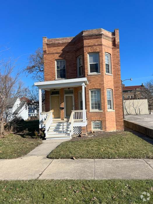 Building Photo - 1343 Vincennes Ave