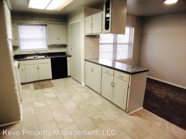 Foto del edificio - 3 br, 1 bath House - 4417 NW 13th St.