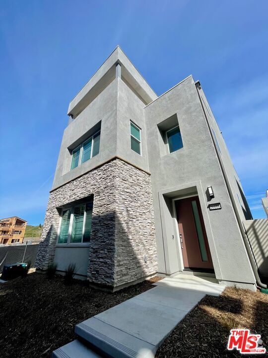 Building Photo - 26666 Beartown Ln