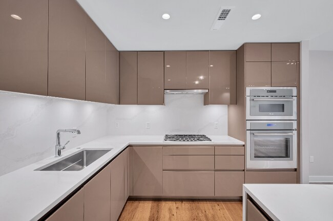 Foto del edificio - 1781 N Pierce St