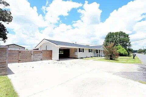 Foto del edificio - 152 Bayou Vista Dr