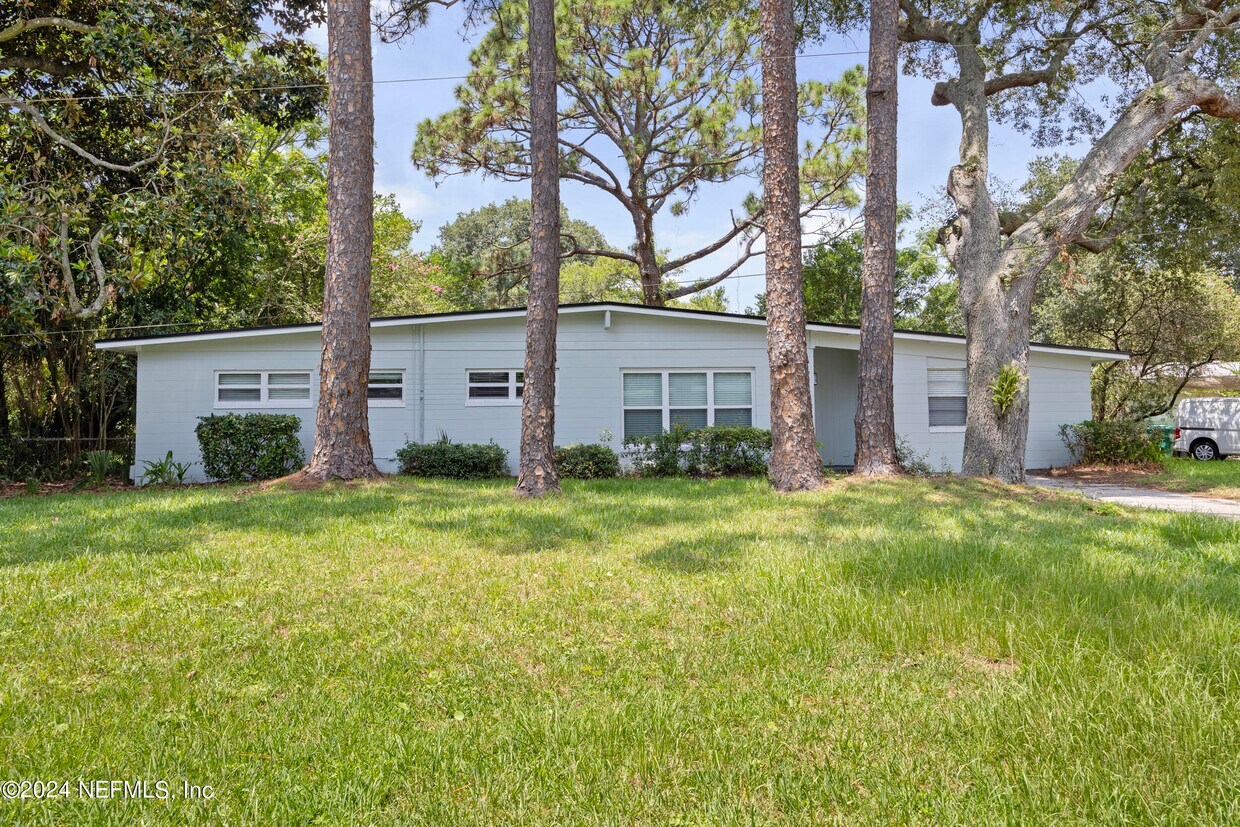 Foto principal - 1871 Arden Way