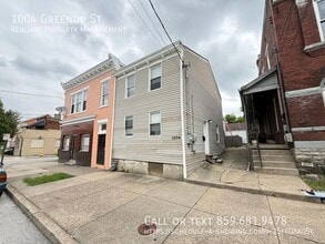 Building Photo - 1004 Greenup St