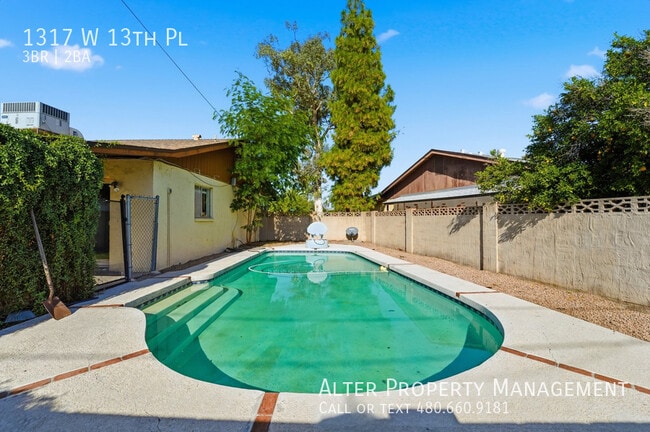 Photo - 1317 W 13th Pl House