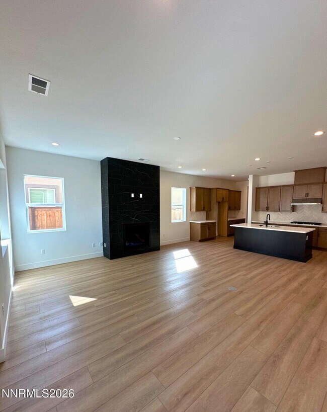 Foto del edificio - 2324 Rocky Anchor Ln