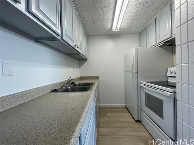 Building Photo - 46-283-283 Kahuhipa St