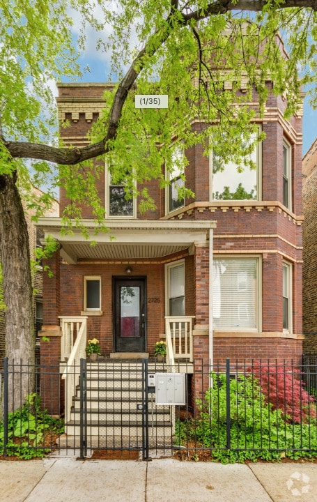 Building Photo - 2725 N Kedzie Ave