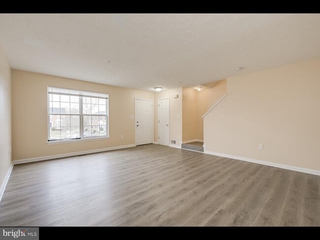 Building Photo - 9058 CONSTANT CRSE Crse
