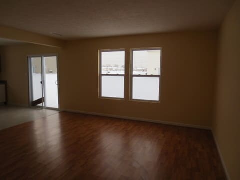 Building Photo - 4 BR Lawrence Twp