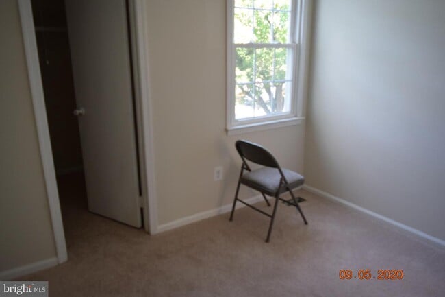 Foto del edificio - 14591 Golden Oak Rd