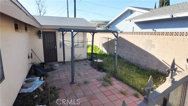 Building Photo - 830 W Rosewood St