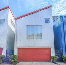Building Photo - 6913 Yellowstone Way Dr