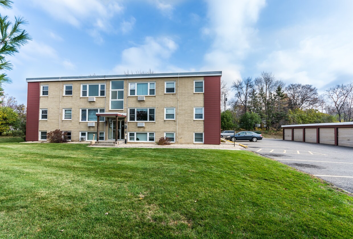 Foto principal - County Road B Apartments