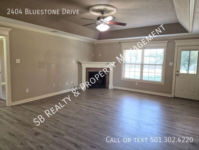 Foto del edificio - 2404 Bluestone Dr