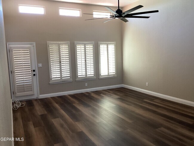 Building Photo - 106 Bernice Pl