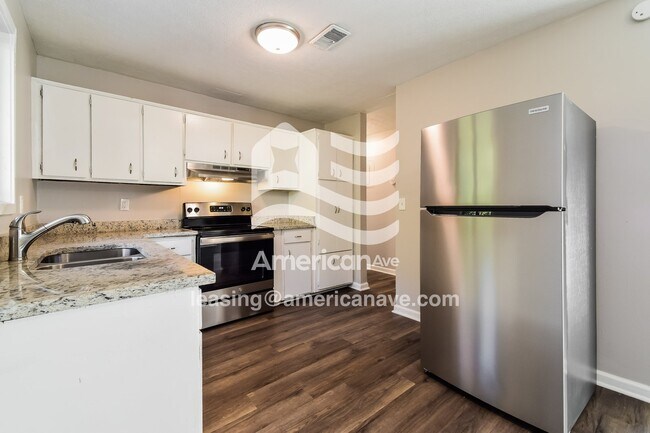 Building Photo - 4935 Lisa Ct