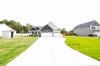 Building Photo - 416 Kiki Dr
