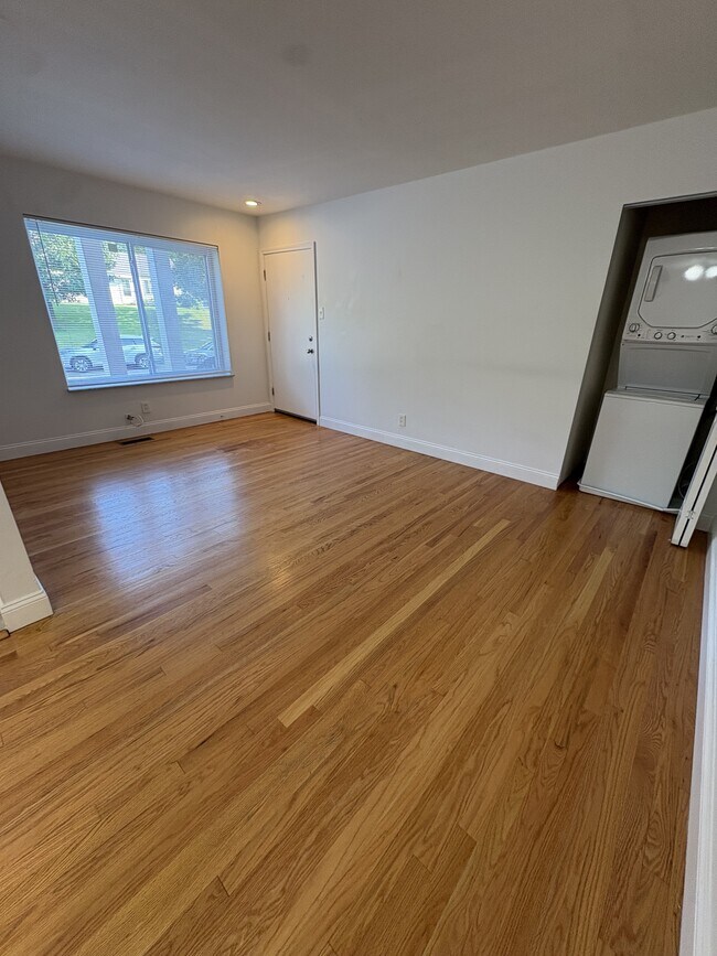Foto del edificio - 941 Brookside Ave