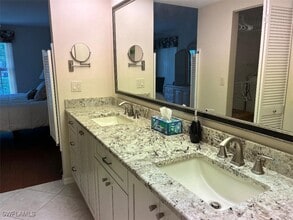 Building Photo - 853 Tanbark Dr