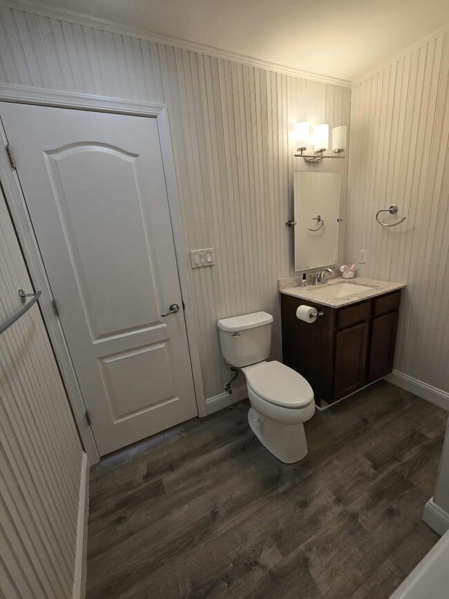 Foto del edificio - 18344 Locust Ln