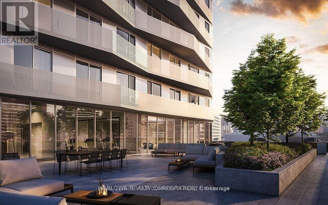 Building Photo - 100 Dalhousie St