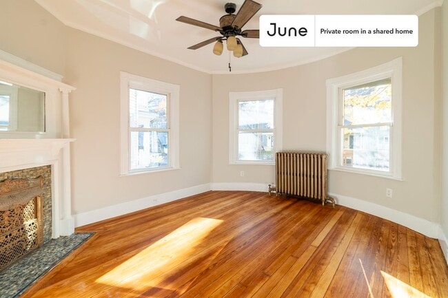 Foto del edificio - Room in Shared 5 bed/2 bath home