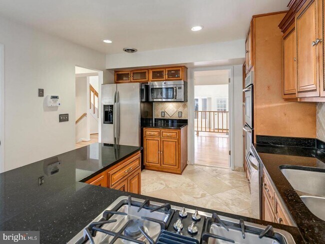 Building Photo - 10723 Gloxinia Dr