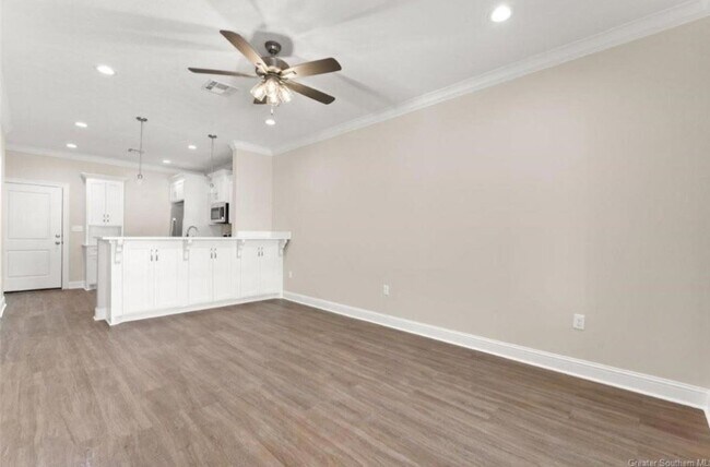 Foto del edificio - 2403 Enterprise Blvd