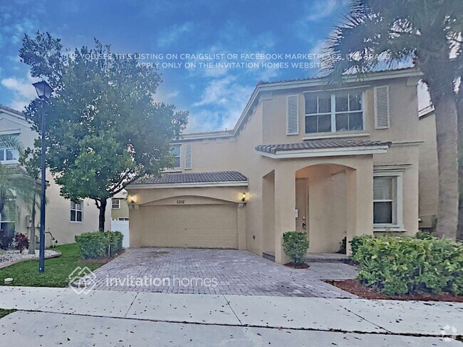 Building Photo - 5352 SW 155th Ave