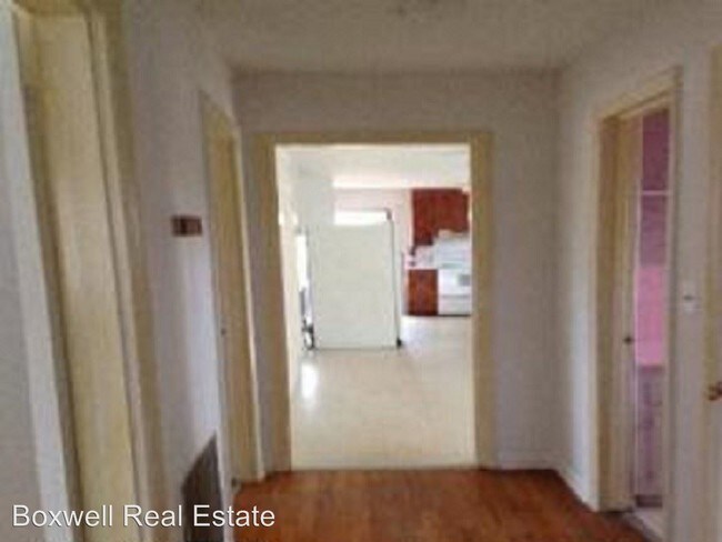 Building Photo - 3 br, 1 bath House - 279 Channing Drive