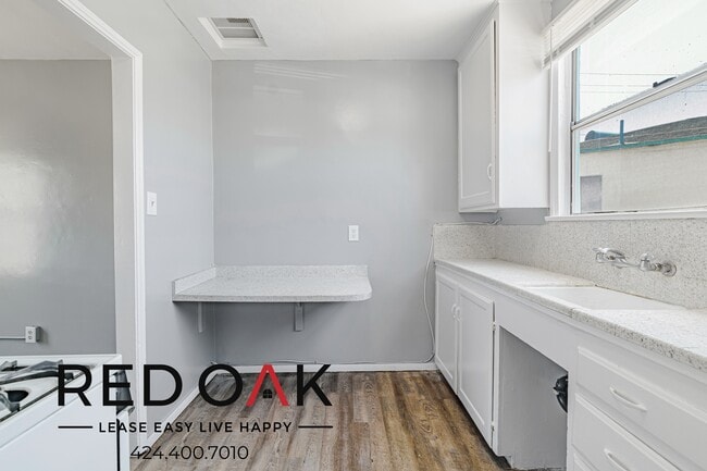 Foto del edificio - 4001 E 52nd St