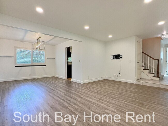 Foto del edificio - 4BD/3BA - Spacious 2-story Single Family H...