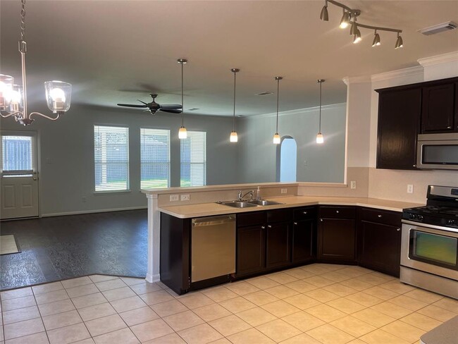 Building Photo - 18414 Vanhorn Ct