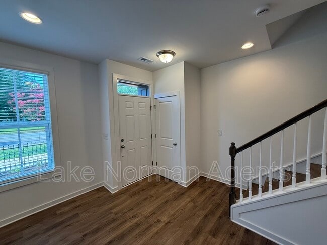 Building Photo - 222 Gilead Rd