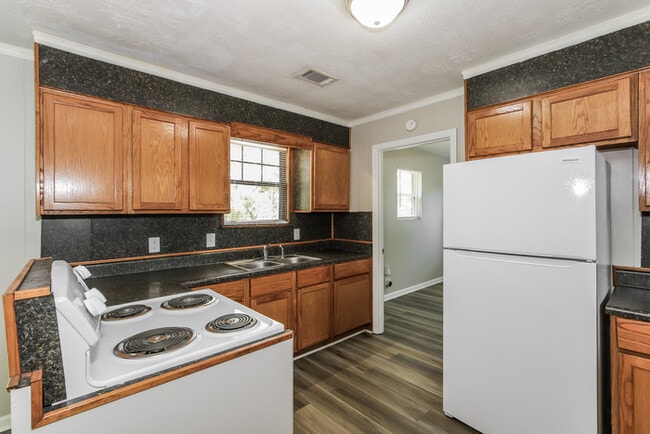 Building Photo - Inviting 3-Bedroom Home in Hephzibah, GA