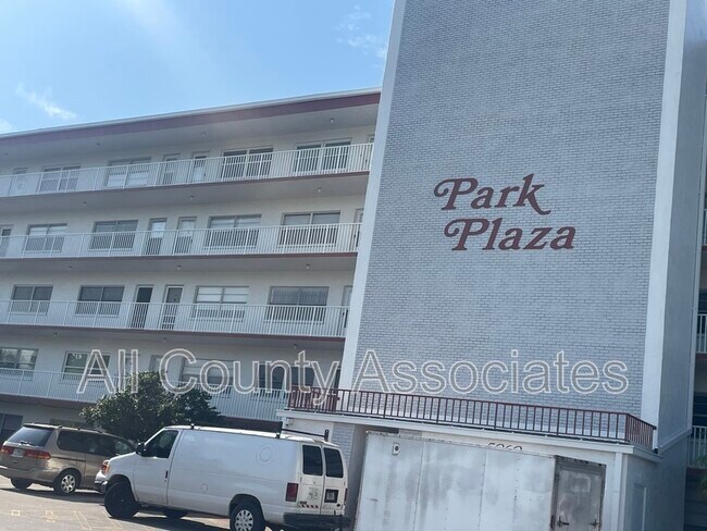 Foto del edificio - 5060 76th Ave N