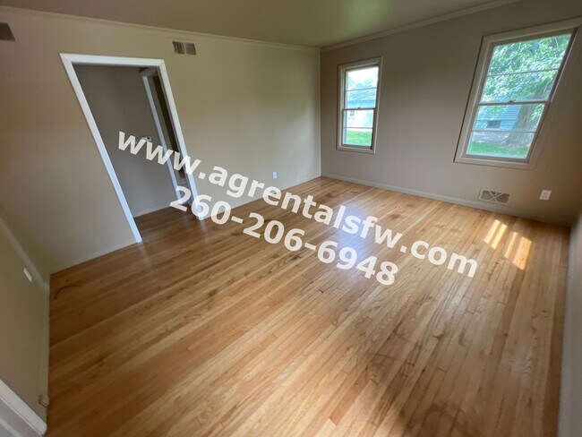 Building Photo - 325 Dalgren Ave
