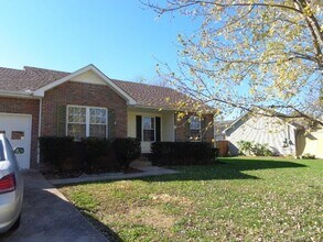 Building Photo - 345 Broadmore Dr