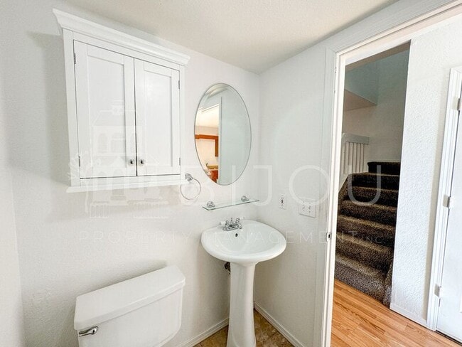 Building Photo - 2142 Baltimore Cir