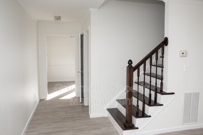 Building Photo - 3806 Sterling Pointe Dr