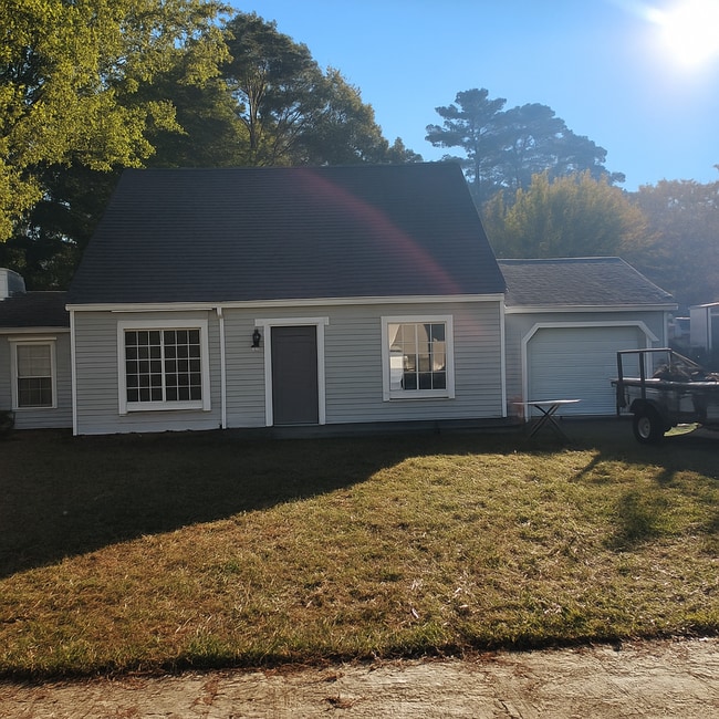 Building Photo - 732 Galahad Dr