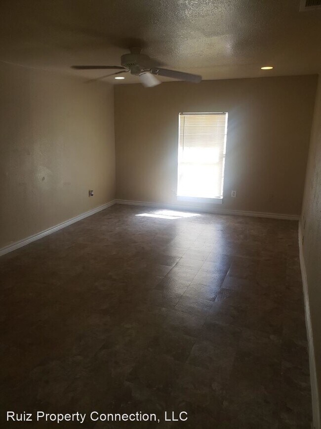 Foto del edificio - 3 br, 2 bath House - 1800 Lloyd Ave