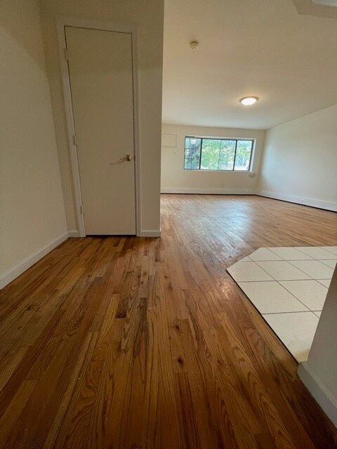 LIVINGROOM CLOSET - 6678 69th St